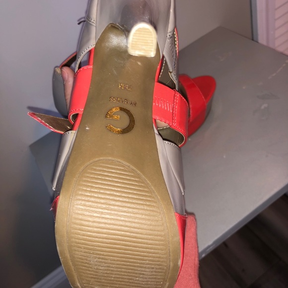 New guess shoes size 7.5. Tangerine and cream - Picture 3 of 4